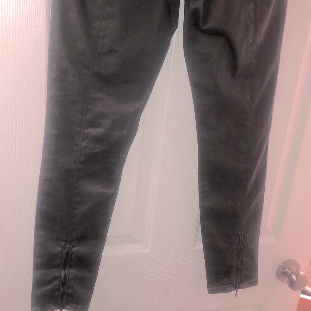 Cache Jeans - Picture 6 of 8
